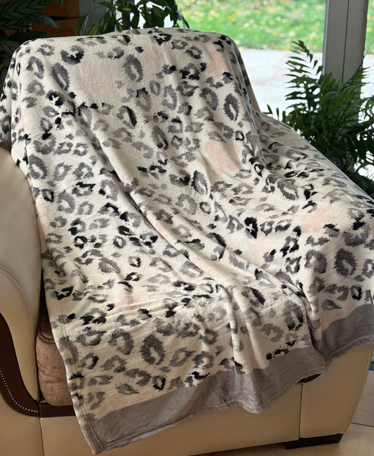 Plaid à motifs léopard YONA - 130 x 160 Atelier du linge